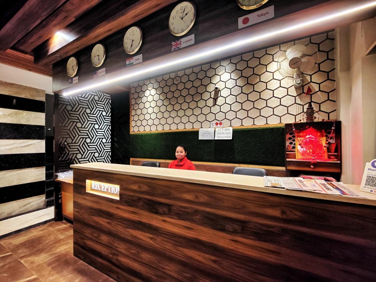 Hotel 21 Next To Chd Railway Station Chandigarh Exterior photo